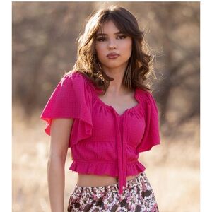 NWT Joyfolie Vibrant Pink Crop Top